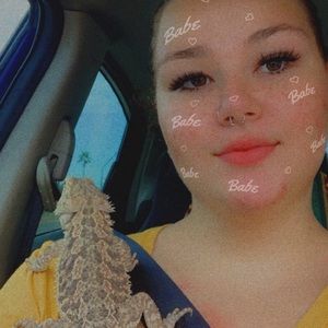 Meet your Posher, Hailey